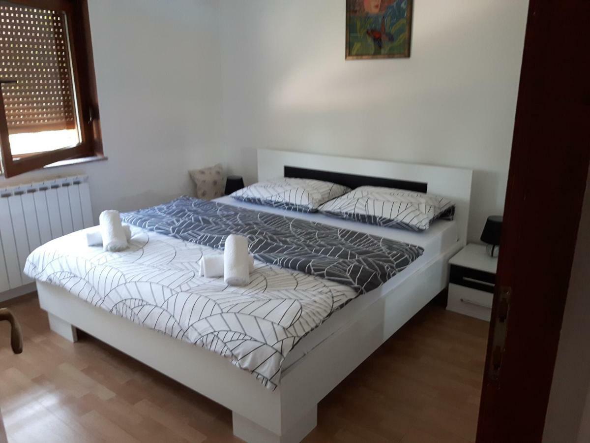 Apartman Petra&Tena Slunj Bagian luar foto