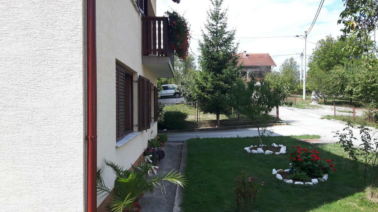 Apartman Petra&Tena Slunj Bagian luar foto